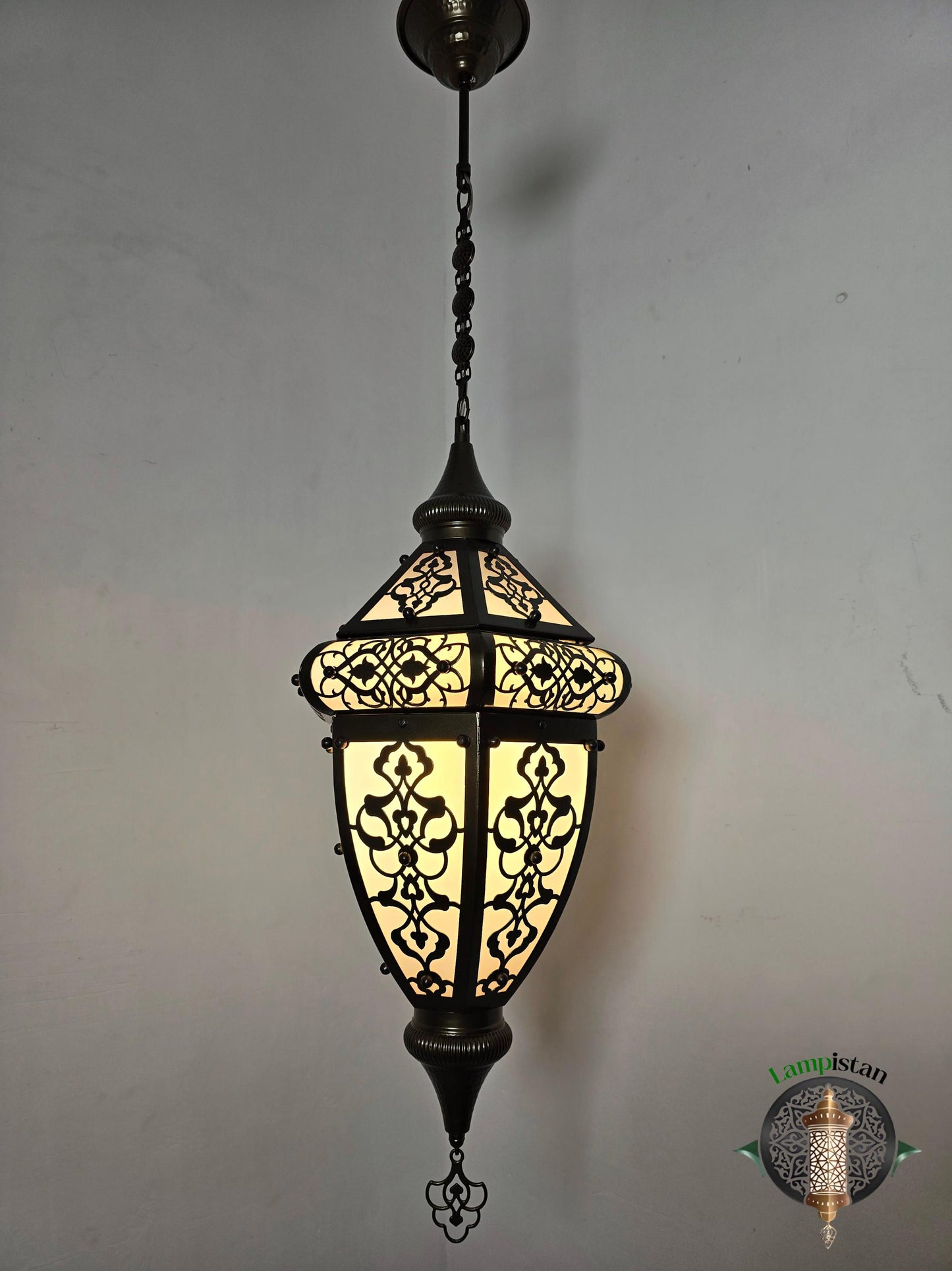 Lazer kesim detaylı Osmanlı feneri. Bronz renk Türk feneri